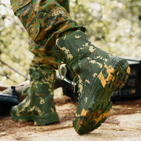 Chaussures Armée de Terre portées par un soldat de l'armée qui cours