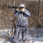Tenue de camouflage pour la chasse daans la neige