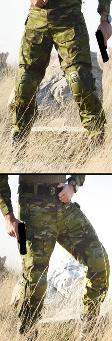 La tuta dell'esercito indossata da un soldato in servizio